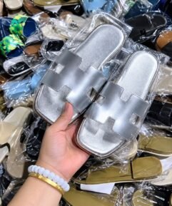 Mixed Ladies’ Slippers (30 pieces)