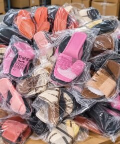 High-Quality Mixed Men’s & Ladies’ Slippers